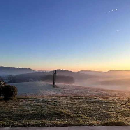 Gite Avec Piscine, Au Coeur Du Sud-Ouest