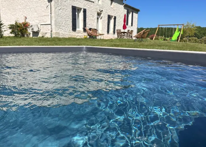 Prázdninový dům Domaine De Lagasse, Avec Piscine, Au Coeur Du Sud-ouest Hautefage-la-Tour